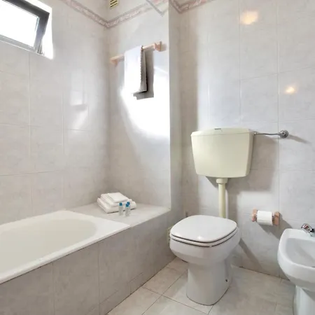 Apartamento Sp Porches (Algarve)